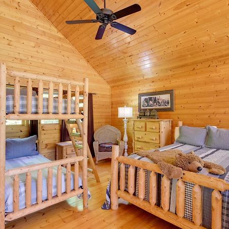 Secluded And Wooded Wears Valley Cabin With Fire Pit! Sevierville Exteriér fotografie