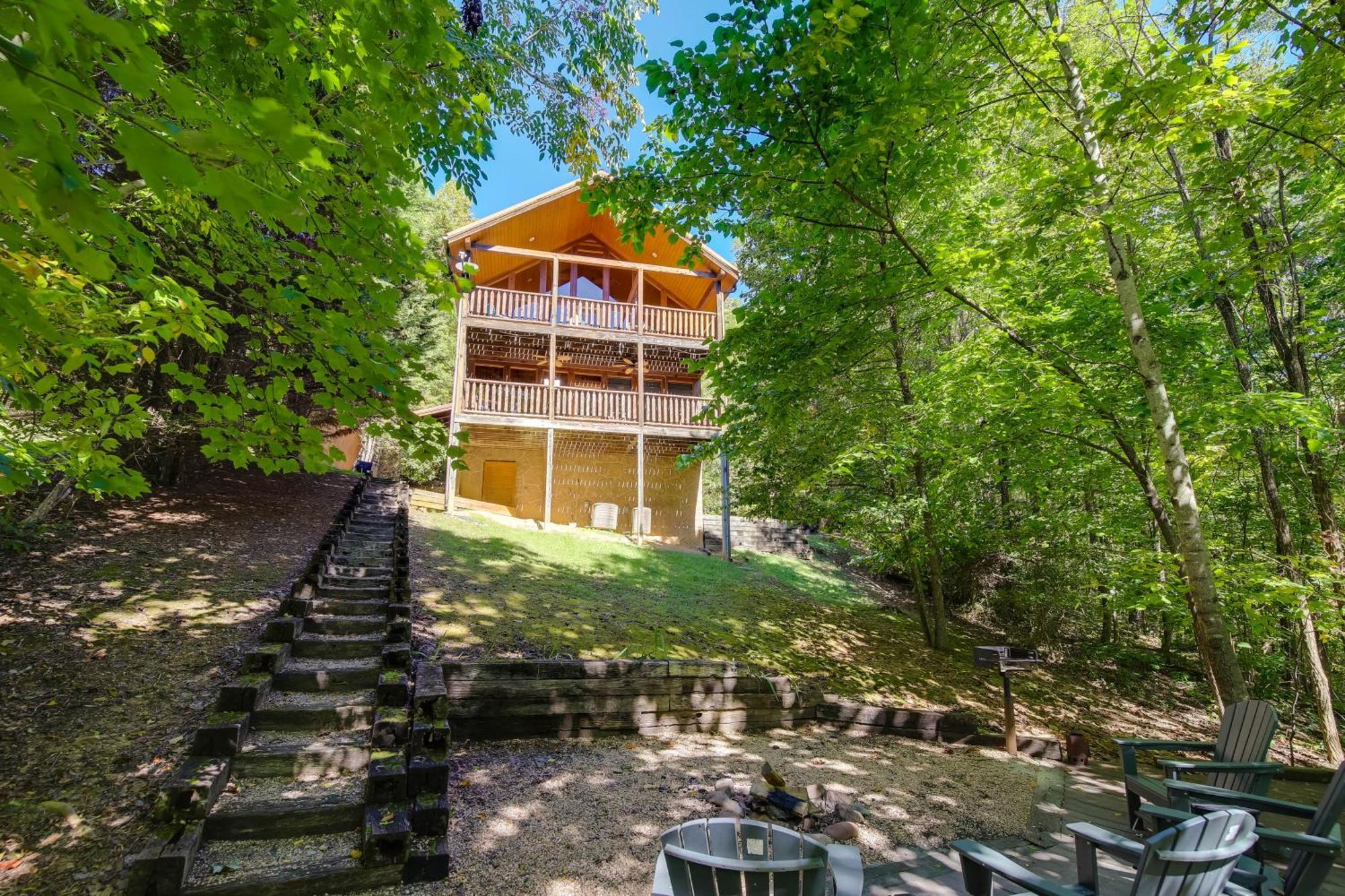 Secluded And Wooded Wears Valley Cabin With Fire Pit! Sevierville Exteriér fotografie